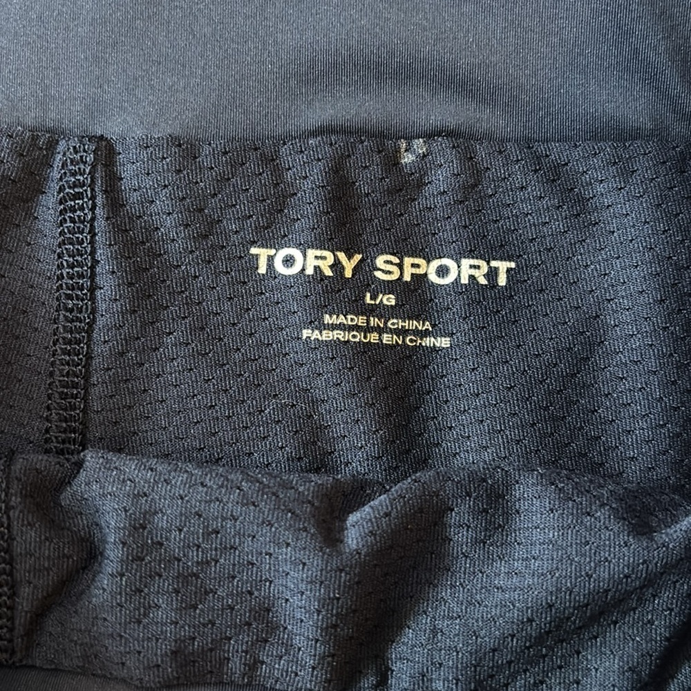 Tory Sport Navy Pleated Tennis Skort Size Large - Picture 4 of 6